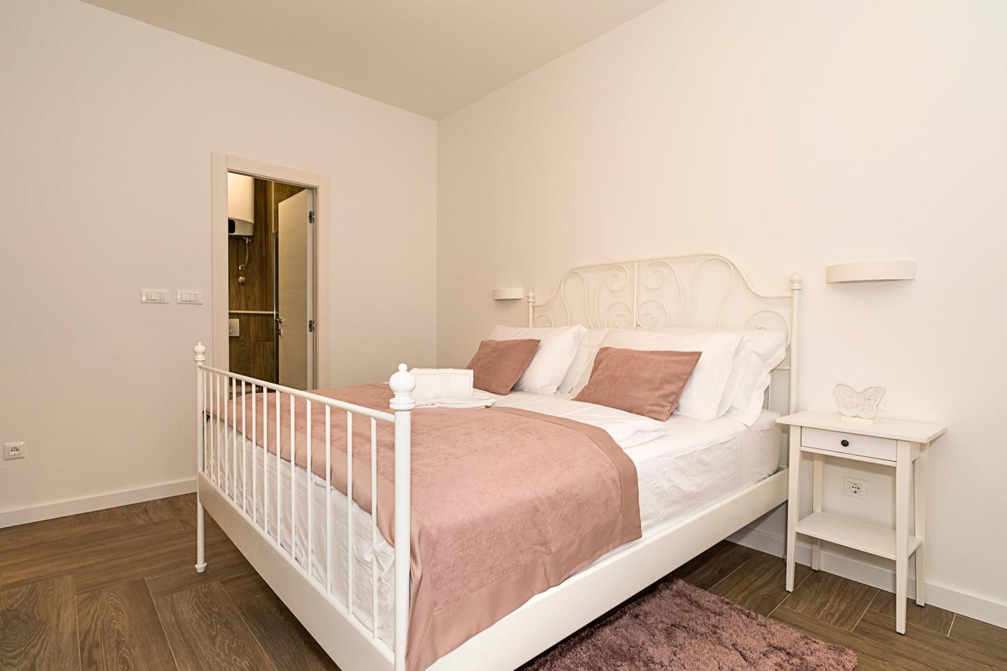 Studio Apartments Marcel Split Exterior foto